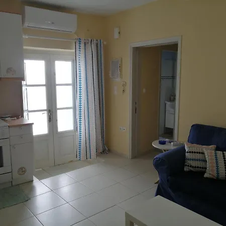 Parikia House Дом отдыха Парос